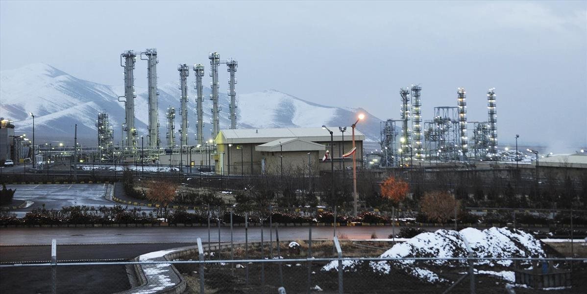 Irán previezol 11 ton ťažkej vody vhodnej pre výrobu jadrových zbraní do Ománu