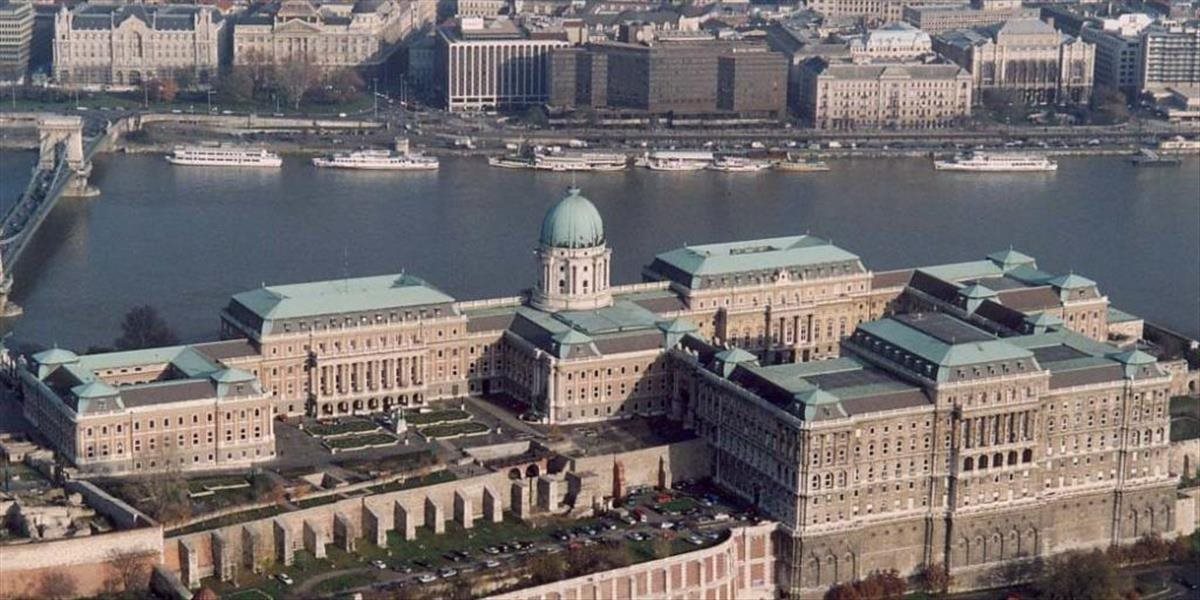 V Budapešti vytiahli z Dunaja leteckú bombu, evakuovali 600 ľudí