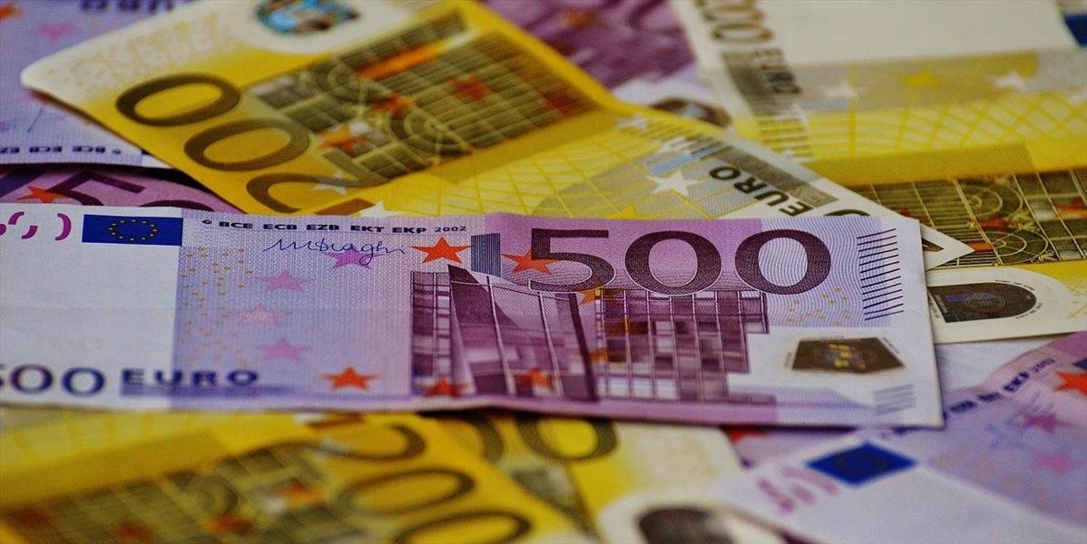 Kurz eura klesol na takmer ročné minimum