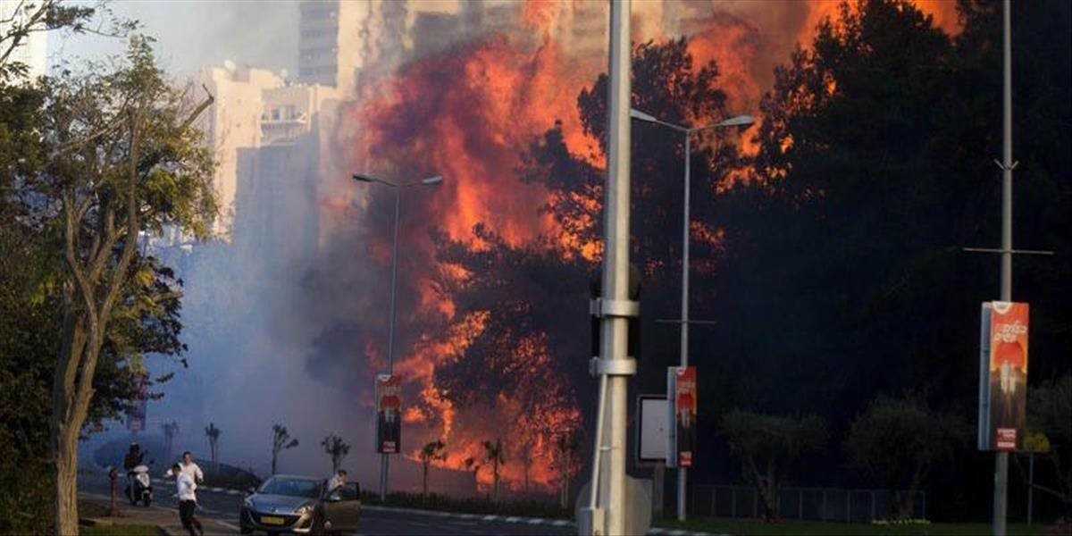 FOTO Požiare v Izraeli ohrozujú tisíce obyvateľov Haify