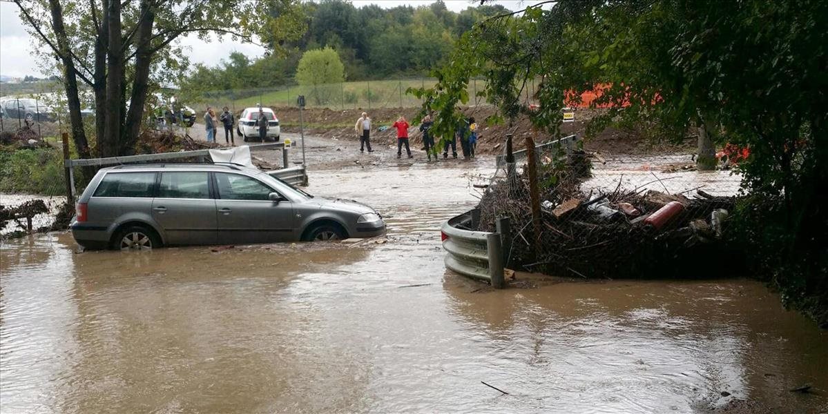 Daždivé počasie rozvodnilo rieky na severozápade Talianska, vyhlásili najvyšší stupeň výstrahy
