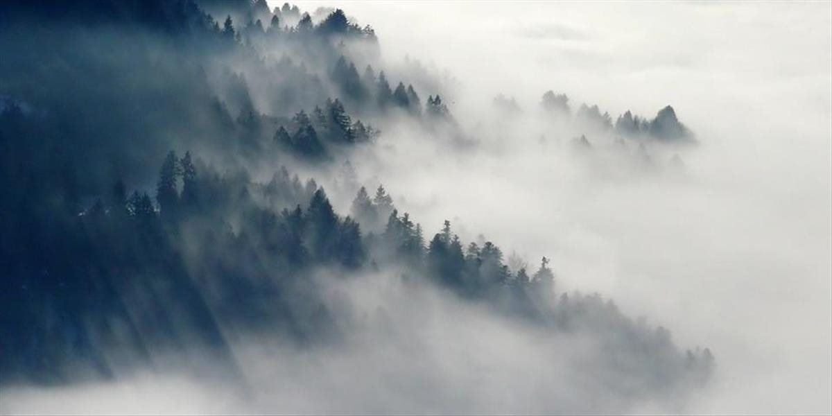 Slovensko čaká upršaný víkend, na východe platí výstraha pred hmlou
