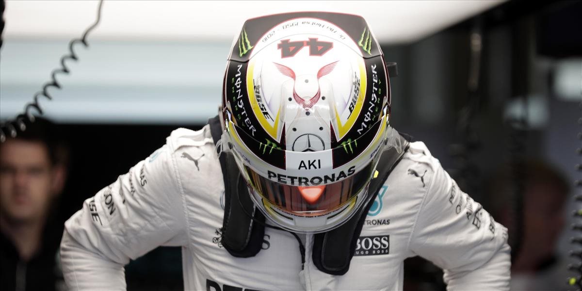 F1: Hamilton aj do tretice pred Rosbergom v Abú Zabí