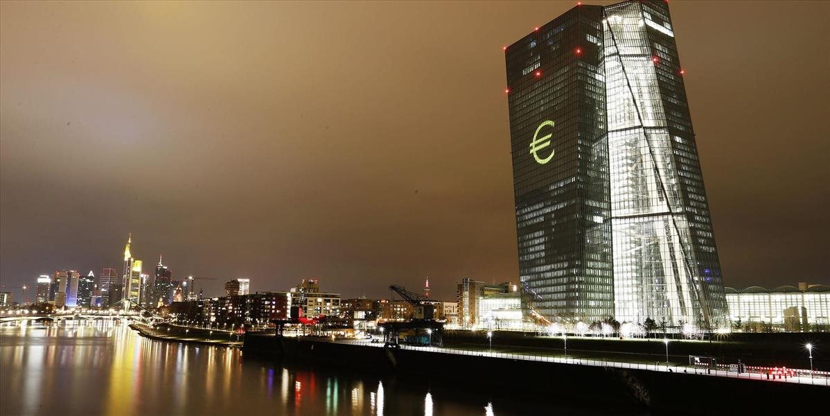 Ekonomika eurozóny pokračuje v zotavovaní aj napriek globálnym neistotám