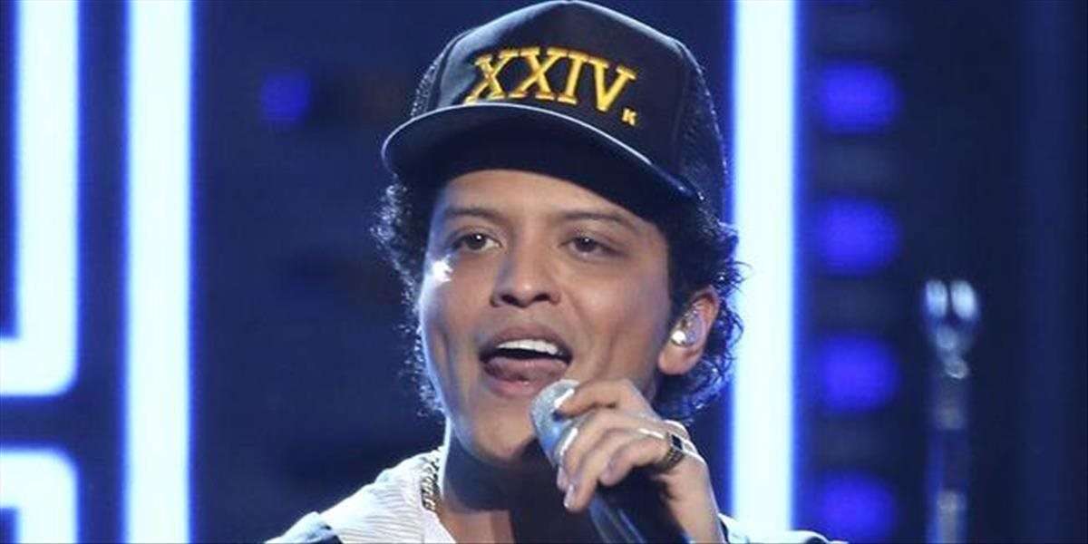 Spevák Bruno Mars vydal nový album 24K Magic