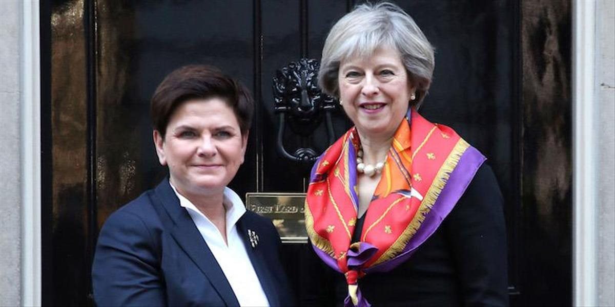 Premiérky Británie a Poľska rokovali v Londýne o právach občanov po brexite