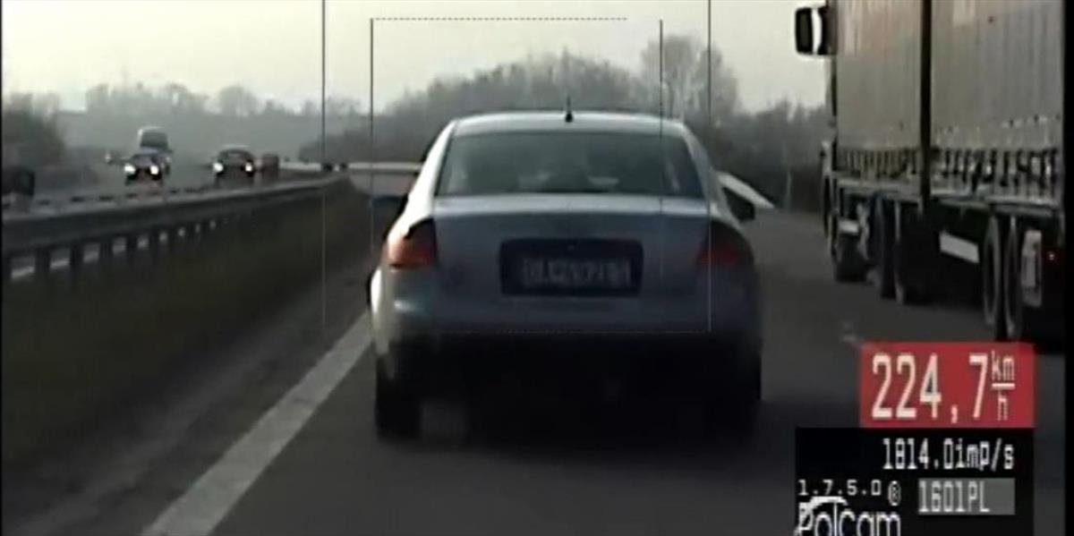 VIDEO Policajná naháňačka na R1: Zlodeji unikali rýchlosťou 218 km/h
