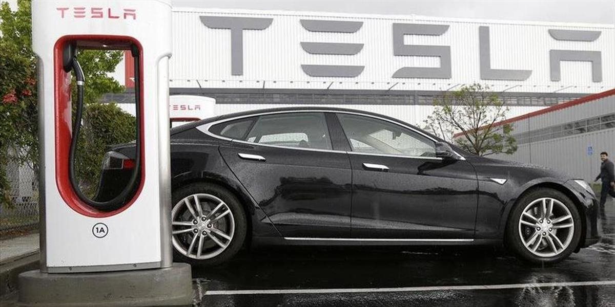 Tesla očakáva, že o 20 až 30 rokov budú všetky vozidlá elektrické