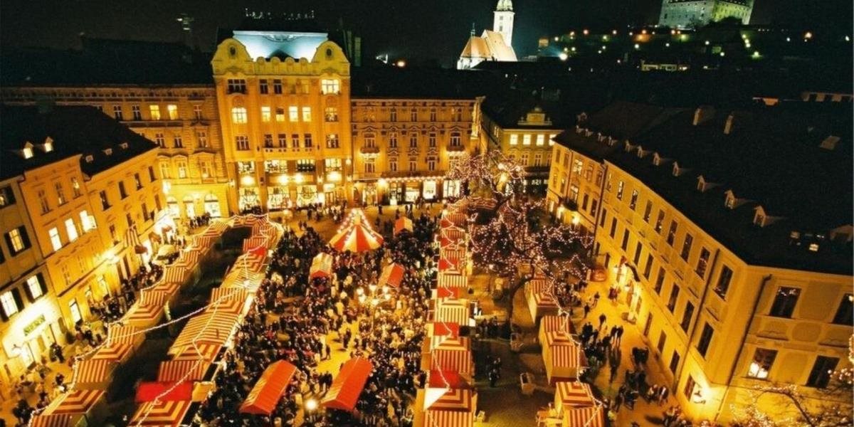 Bratislavská mestská polícia posilnila pre vianočné trhy hliadky v Starom Meste