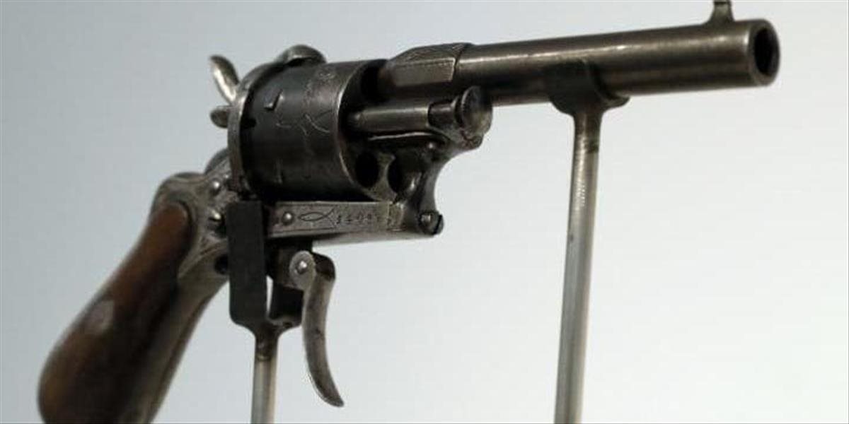 Revolver, ktorým Verlaine strieľal na Rimbauda, vydražili za 434.500 eur