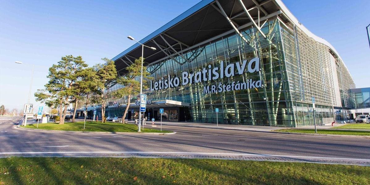 Bratislavské letisko vybavilo v novembri 99.425 cestujúcich