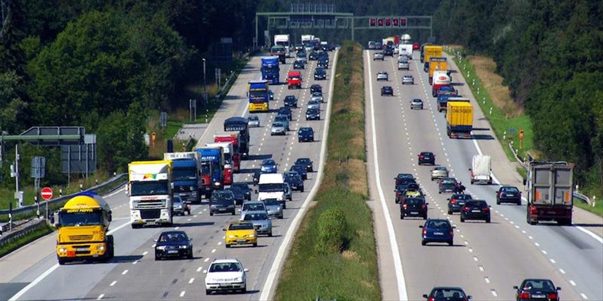 Európska komisia dala Nemecku zelenú: Zavedú poplatky za jazdu po diaľnici