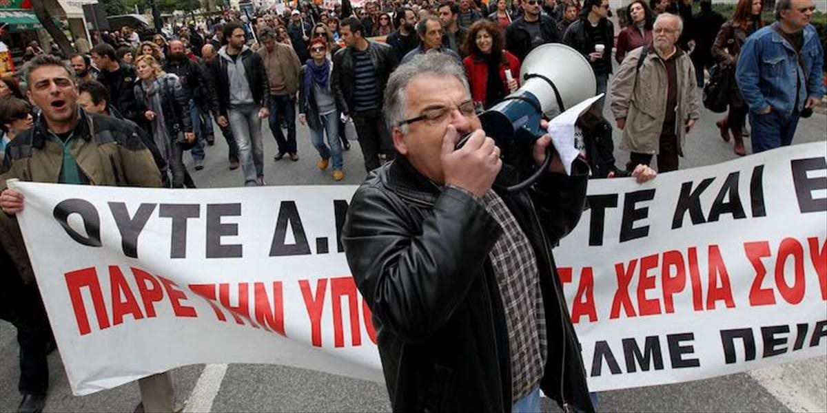 Prevádzku trajektov v Grécku ochromil 48-hodinový štrajk