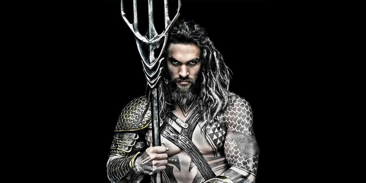 Film Aquaman sa dostane do kín neskôr ako sa očakávalo