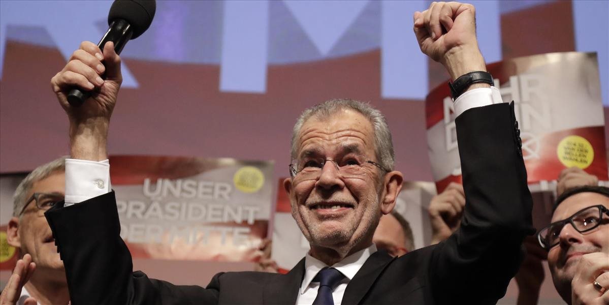 Výsledky prezidentských volieb v Rakúsku sú známe, Van der Bellen získal vyše 53% hlasov