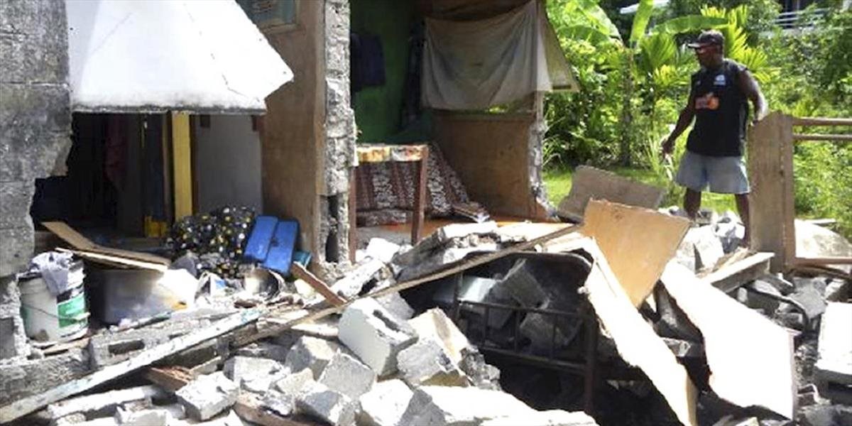 VIDEO Šalamúnove ostrovy postihlo silné zemetrasenie s magnitúdou 7,8:  Hlásia zrútené domy