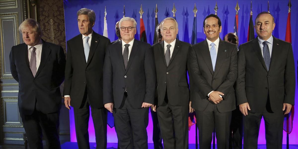 Účastníci schôdzky v Paríži vyzvali na prímerie v Aleppe a obnovenie rokovaní