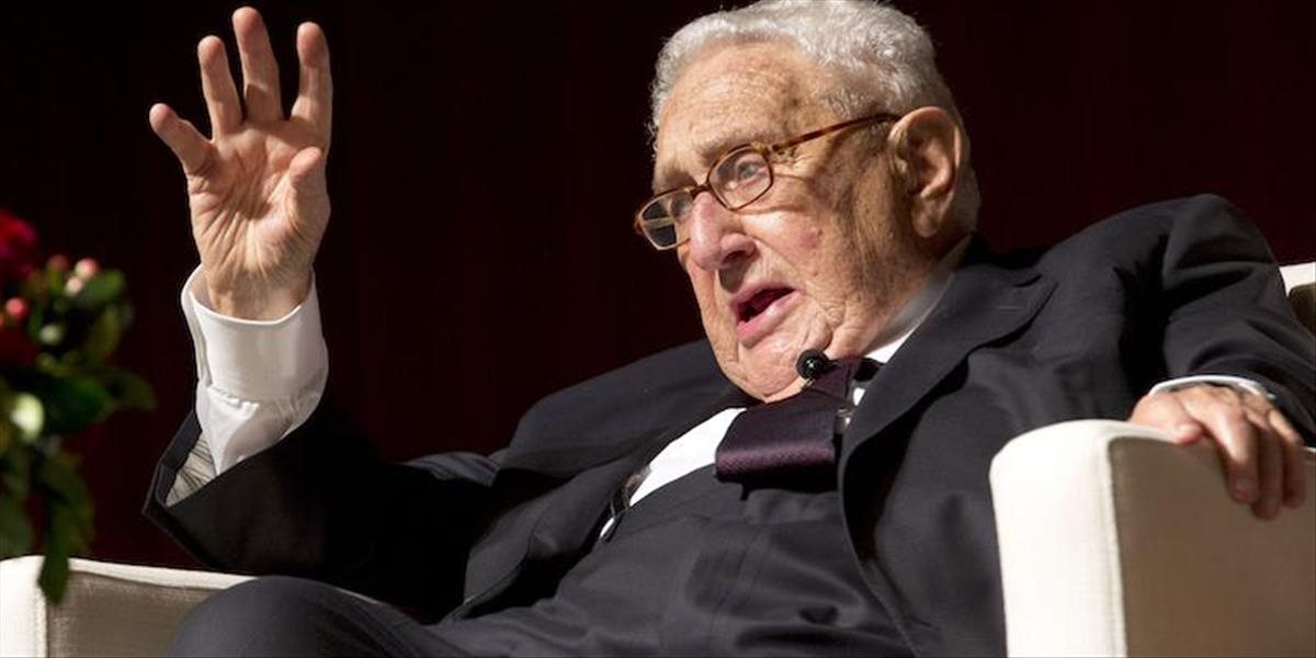 Kissinger požiadal o trpezlivosť s Trumpom napriek jeho predvolebnej rétorike