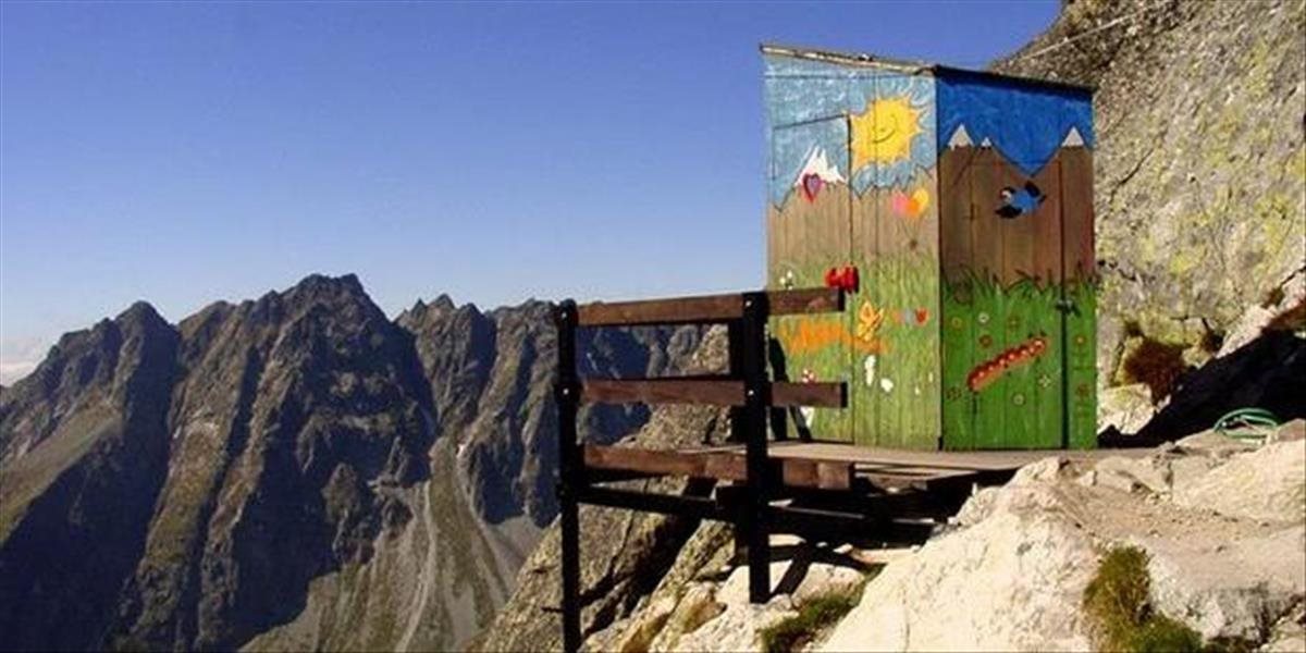 FOTO Najvyššie položená latrína na Slovensku: Úžasný výhľad na Vysoké Tatry