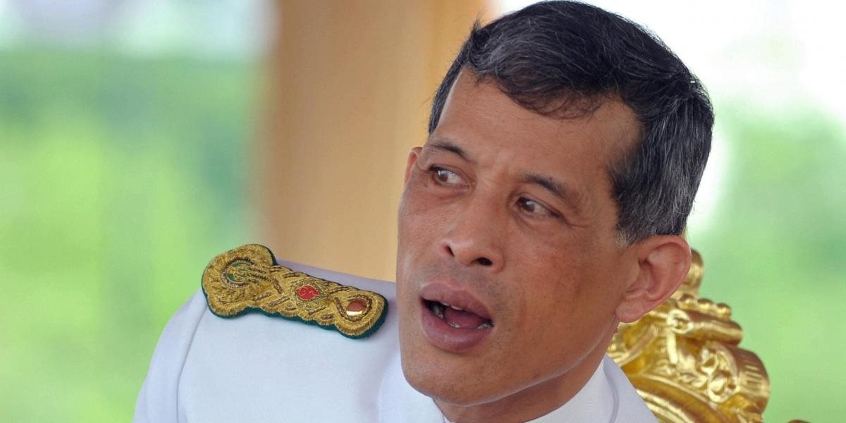 Nový thajský kráľ udelil rozsiahlu amnestiu
