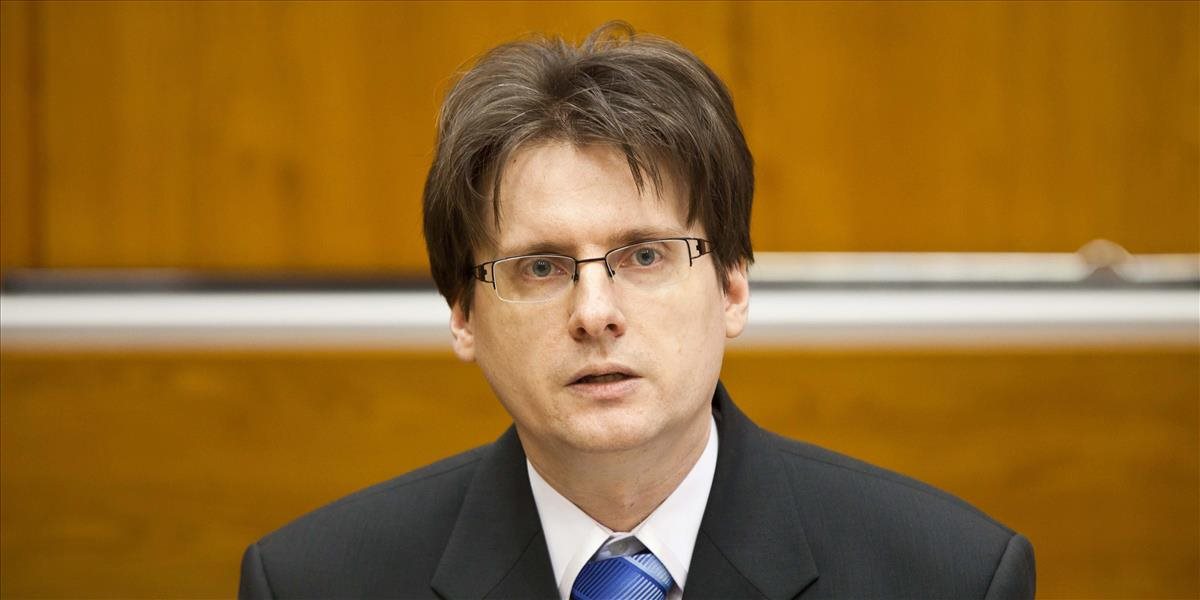 Vetrák sa chce pre parkovanie v Bratislave obrátiť na prokuratúru, nepozdáva sa mu nediskriminácia