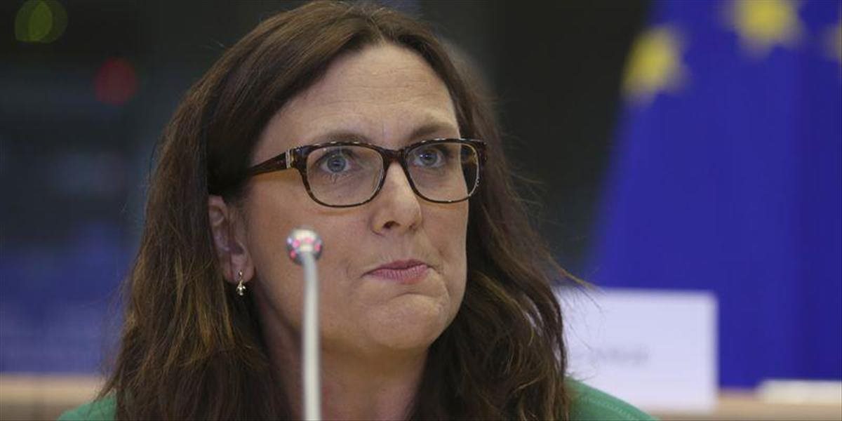 EÚ a Kanada otvárajú diskusie o zriadení mnohostranného investičného súdu