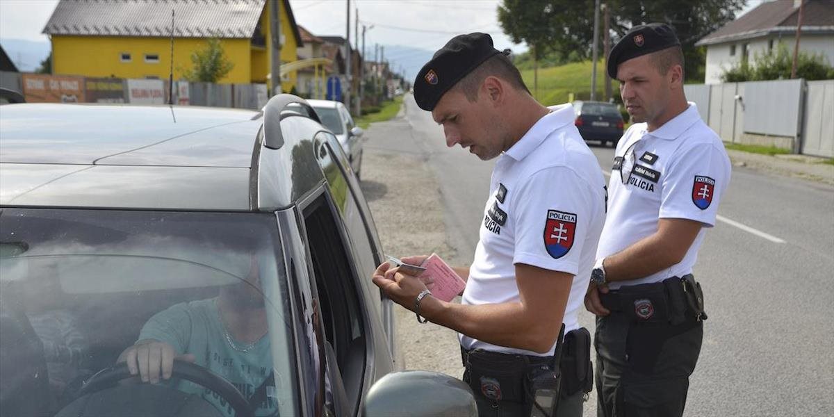 Polícia vykoná osobitnú kontrolu premávky v štyroch okresoch BBSK