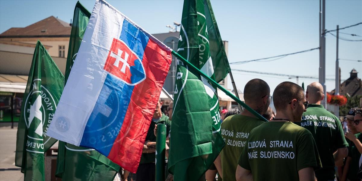 Šokujúci prieskum: Až štvrtina Slovákov chce namiesto demokracie diktatúru