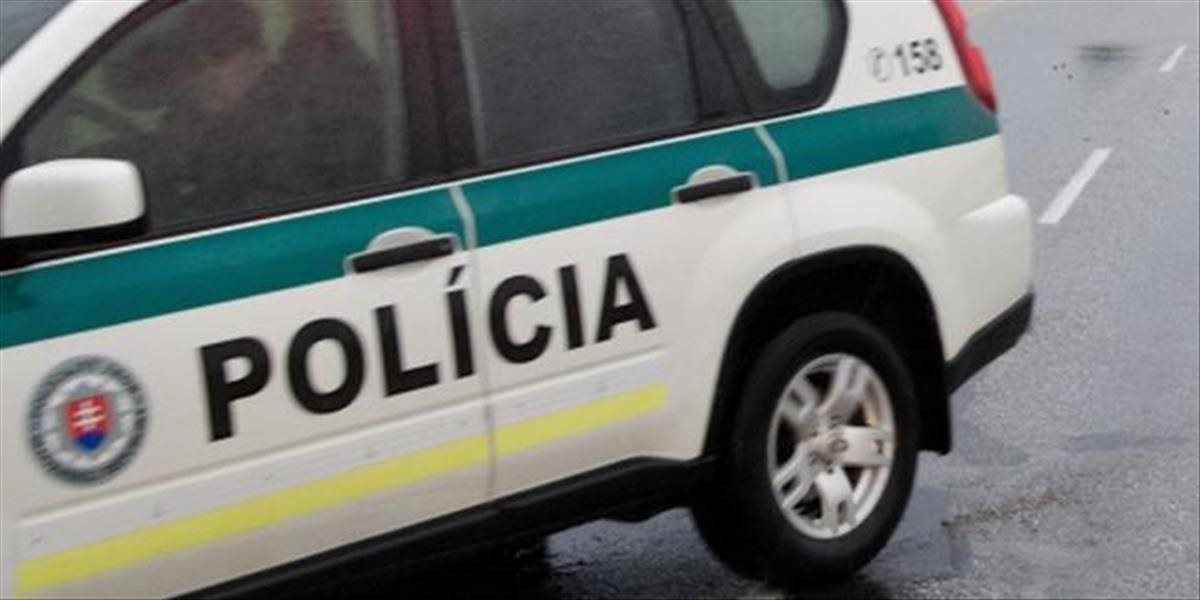 Policajti vypátrali nezvestnú ženu, zachránili ju tesne pred smrťou