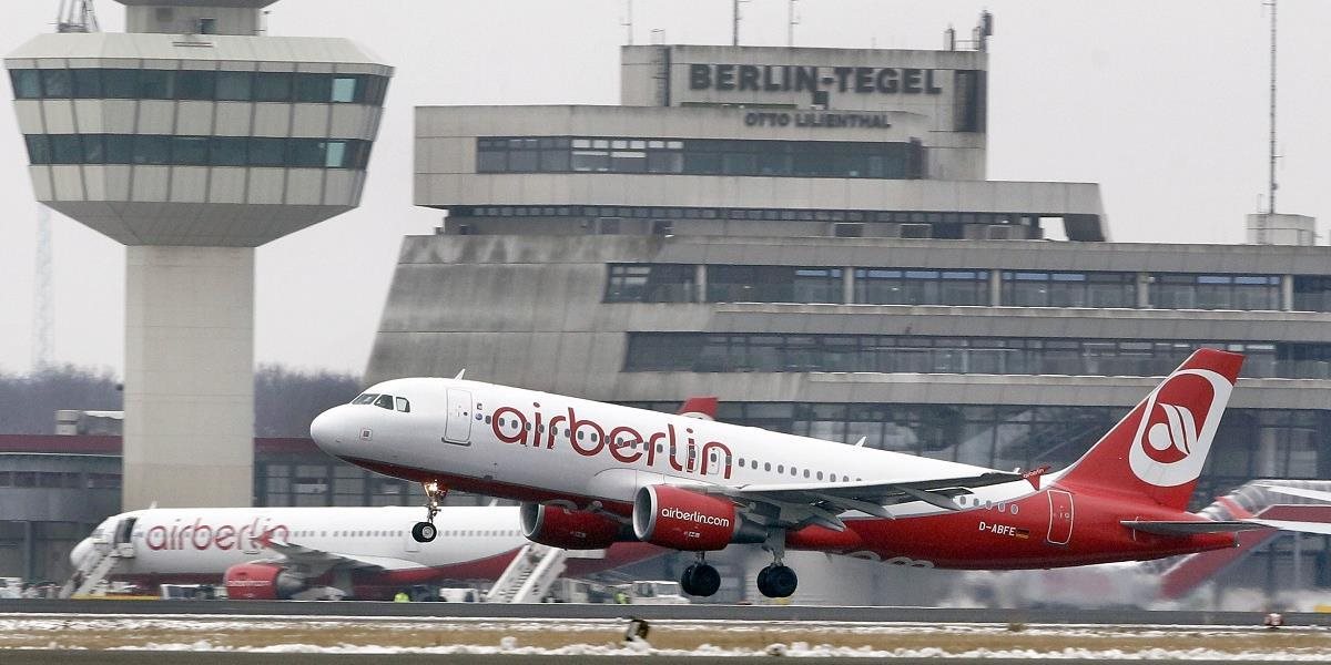 Letecká spoločnosť Air Berlin sa rozhodla previesť 38 lietadiel aj s posádkou konkurenčnej Lufthanse