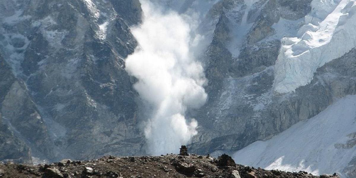 Vo Vysokých a Západných Tatrách trvá mierne lavínové nebezpečenstvo