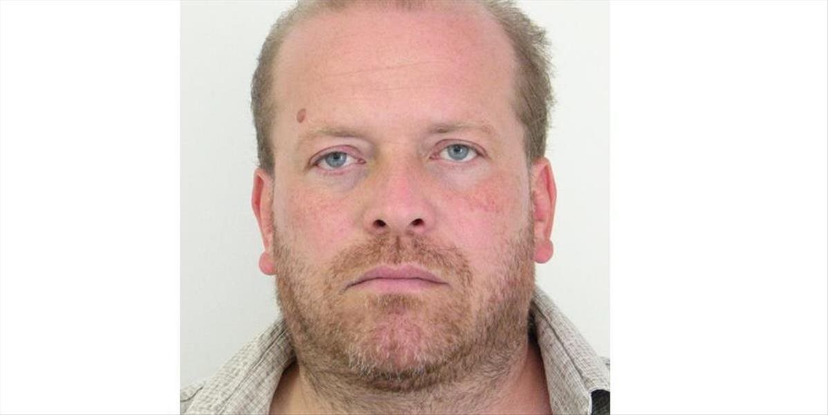 Polícia pátra po Jánovi Tlaskalovi z Púchova, je obvinený z výroby drog