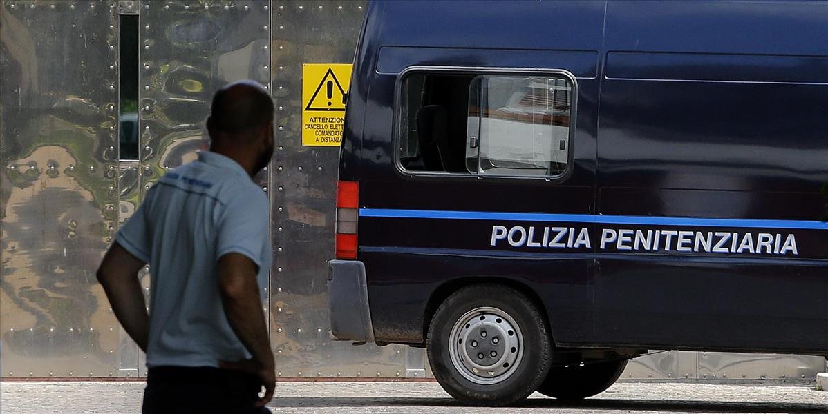 V korupčnej kauze v Ríme uvalili domáce väzenie na ďalších desať podozrivých