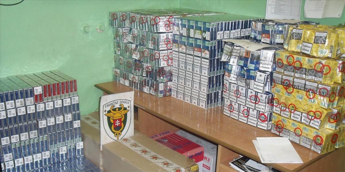 Colníci odhalili pašované cigarety v torte aj v náklade soli