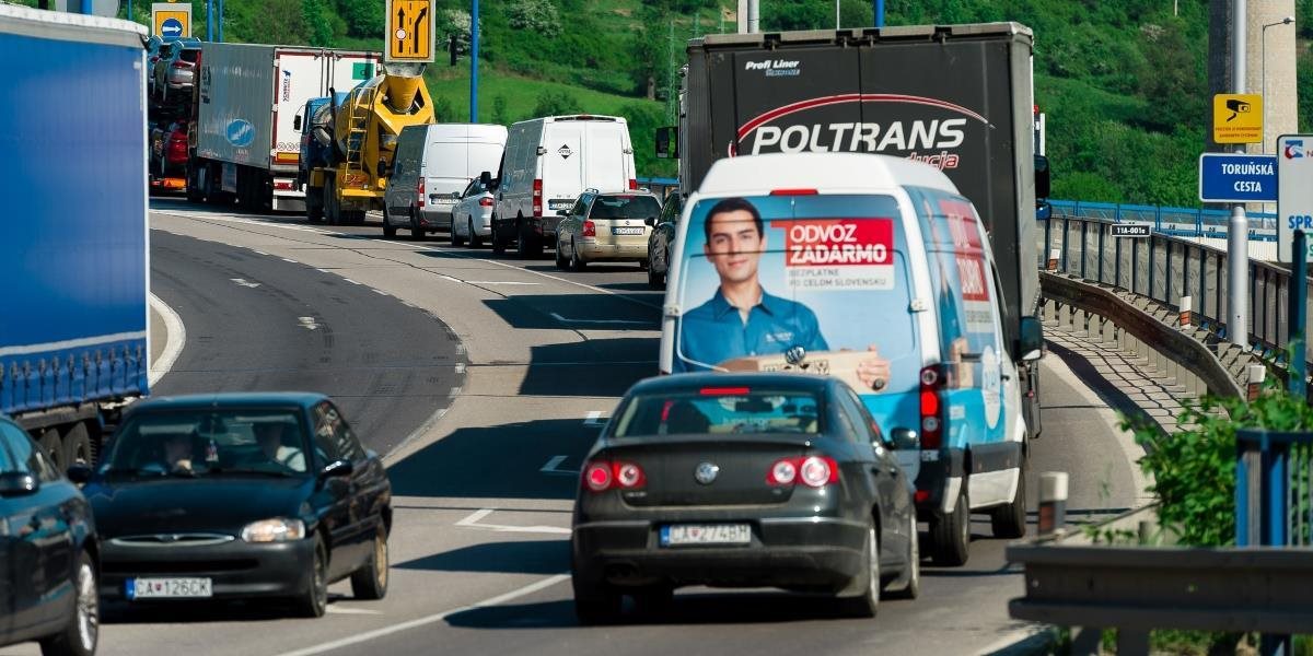 Polícia povolila dojazd pre nákladné vozidlá počas najbližších sviatkov