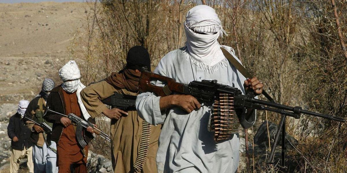 Bojovníci z Talibanu zaútočili na dom afganského poslanca, zabili osem ľudí