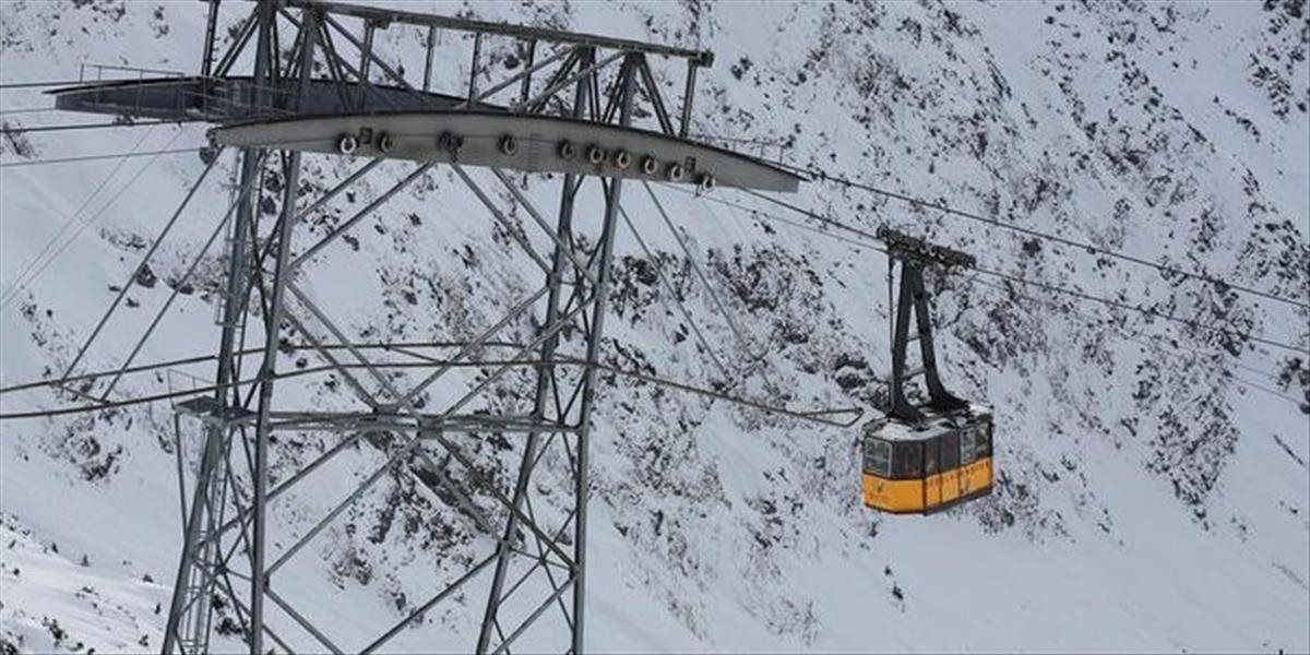 Z južnej strany Chopku už od piatku vyvezie lyžiarov na svahy nová lanovka