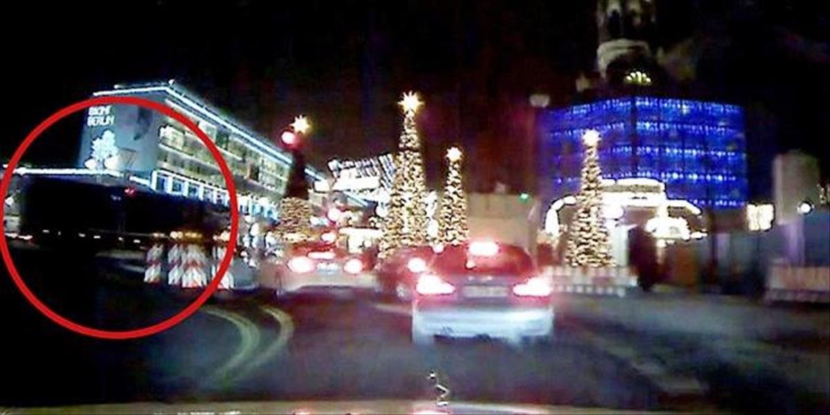 VIDEO berlínskeho útoku: Moment, kedy kamión plnou rýchlosťou vletel na vianočné trhy