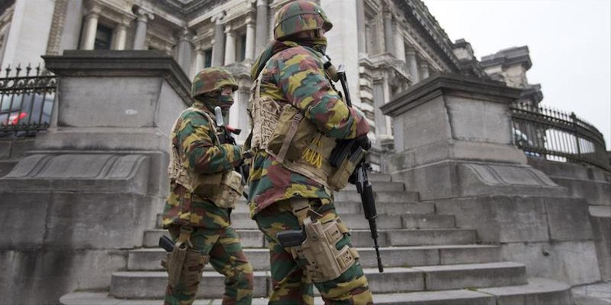 Belgická tajná služba podozrieva desiatky vojakov z radikalizmu a kriminality