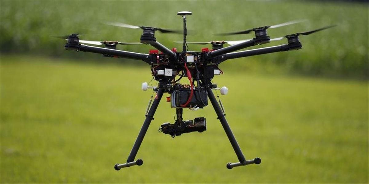 Iránska armáda zostrelila v Teheráne dron štátnej televízie