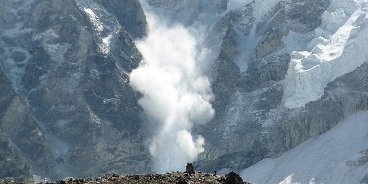 Mierne lavínové nebezpečenstvo je v najvyšších polohách Vysokých Tatier