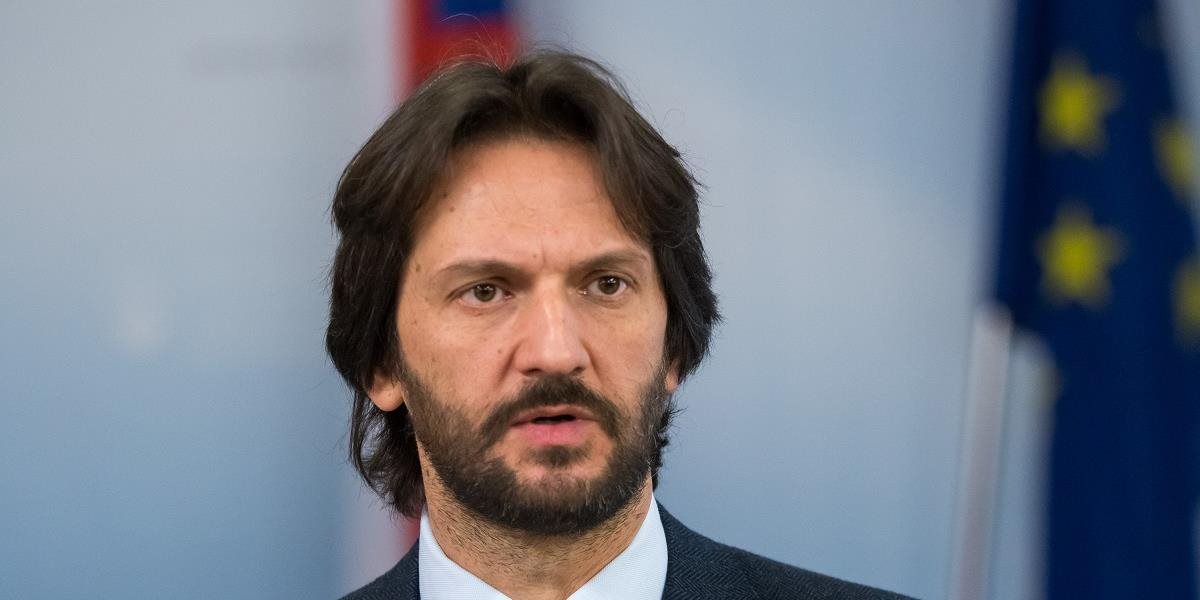 Minister vnútra Robert Kaliňák sviatky trávi doma v kruhu rodiny