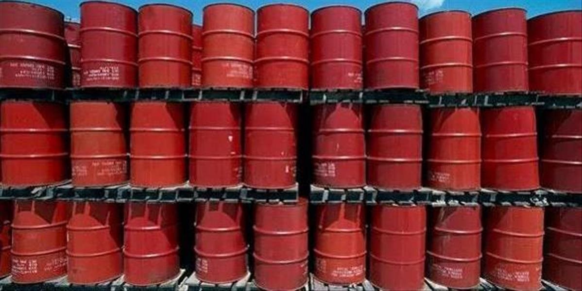 Ceny ropy stagnujú, americká WTI sa predáva tesne nad 53 USD za barel