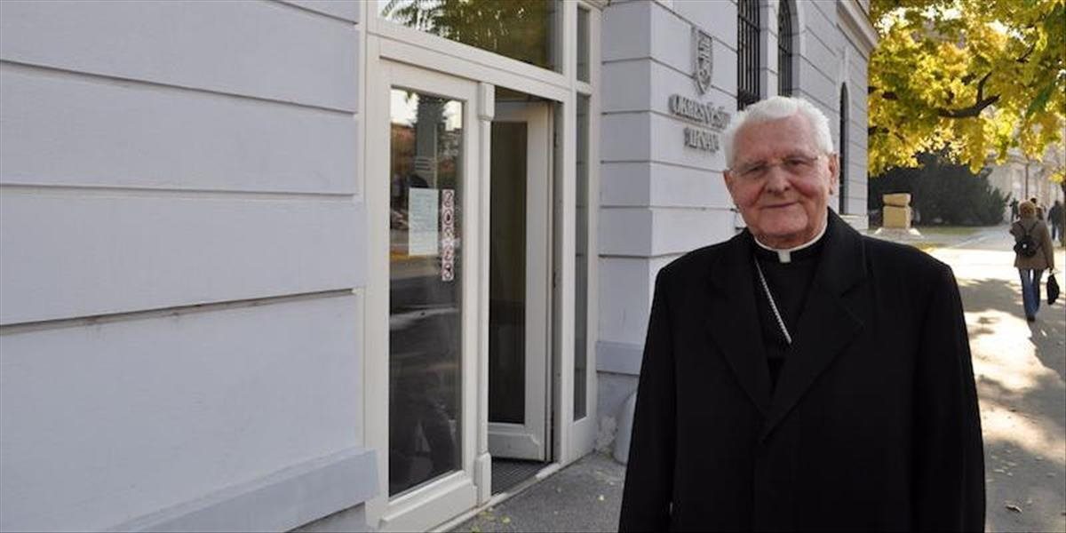 Emeritný arcibiskup Ján Sokol mal nehodu: Nikto sa nezranil