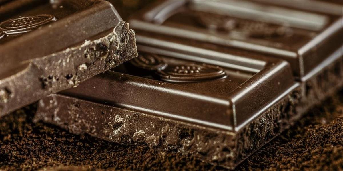 Dobrá správa pre maškrtníkov: Tmavá čokoláda priaznivo vplýva na vysoký krvný tlak