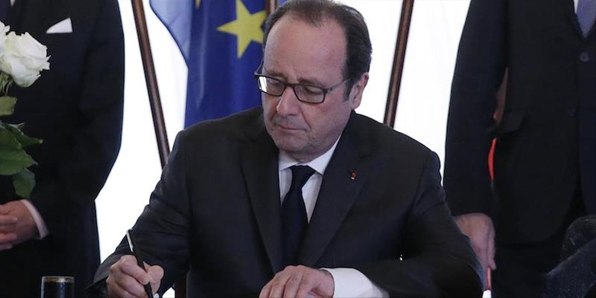 Hollande omilostil zneužívanú ženu, ktorá zastrelila manžela