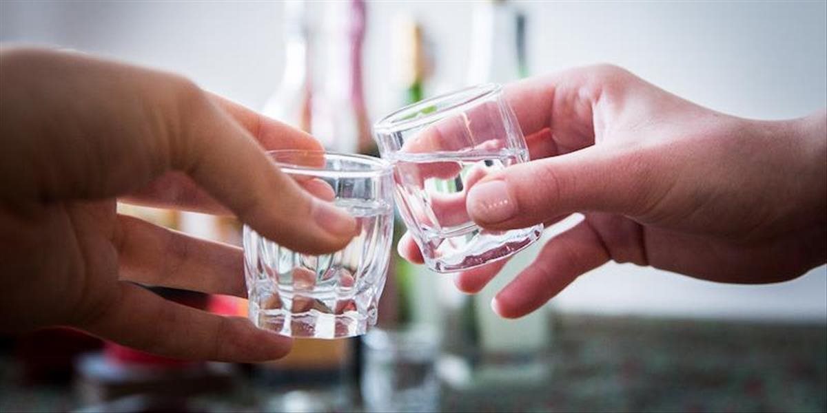 Záchranári ratujú ľudí pre alkohol na Silvestra častejšie, vrátane detí