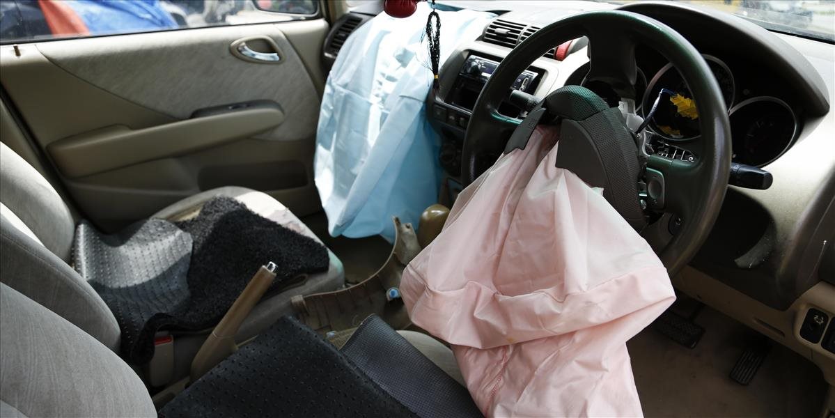 Takata by mohla kauzu airbagov urovnať v USA ešte pred výmenou vlády