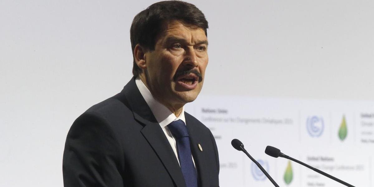 Áder prijal nomináciu Fideszu a bude opäť kandidovať na prezidenta Maďarska