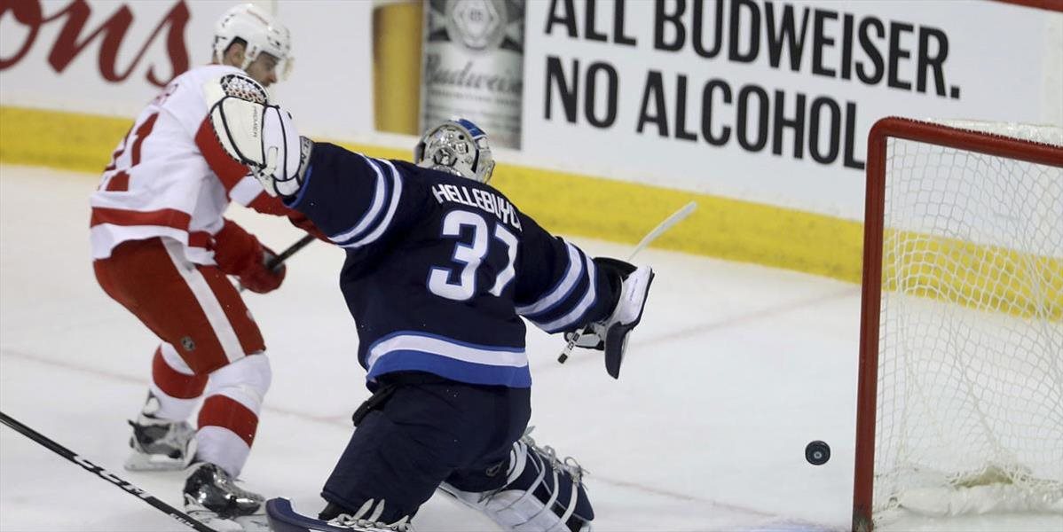 NHL: Tatar prispel exkluzívnym gólom, Daňo sa zranil
